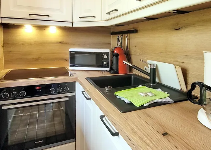 Gmelinstra_e 12_ Whg_ 18_ Haus Mee *